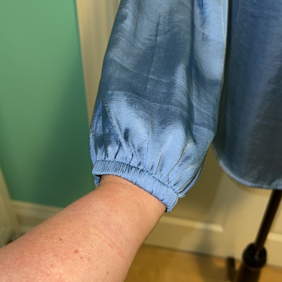 Tahari soft blue satin blouse - Picture 7 of 9